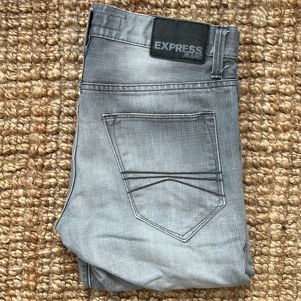 Express Rocco slim fit skinny leg men’s gray 29 x 32 distressed jeans